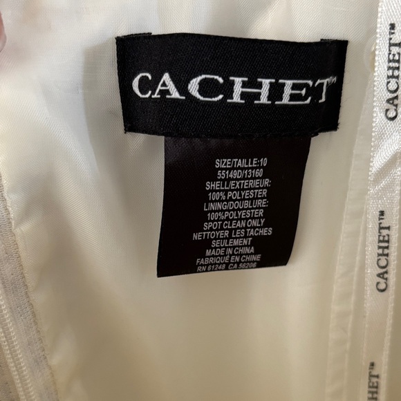 Cachet SZ 10 Elegant White Dress - Picture 5 of 8